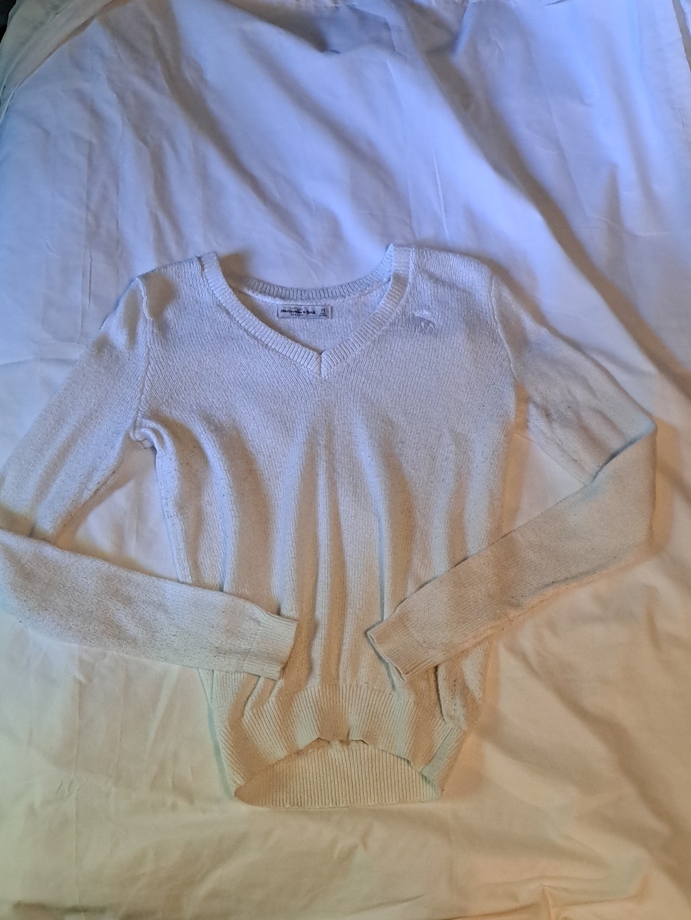 Abercrombie & Fitch White Sweater